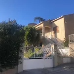 Une Terrasse A L\'Estaque + Stationnement